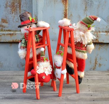 Новогодняя игрушка Дед Мороз/Снеговик на лестнице h48х16см