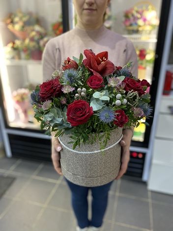 Цветы в коробке для мужчины