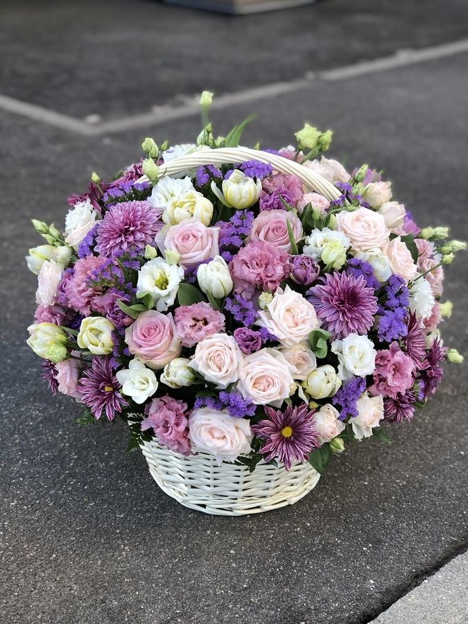 Букет в большой корзине Беллисимо | MyFlowers studio роскошные корзины с  цветами