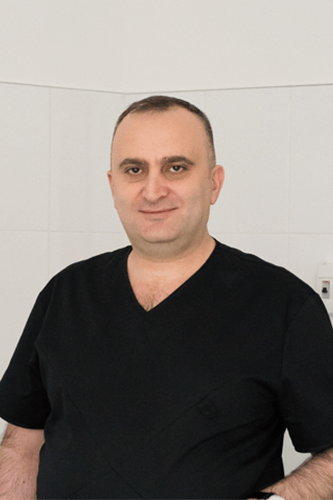 Григорян Рафаел Самвелович главный врач клиники New Smile